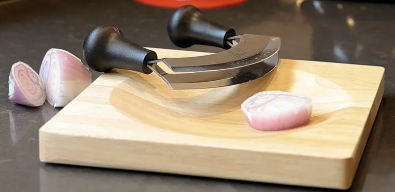 Adaptive knife and chopping board.